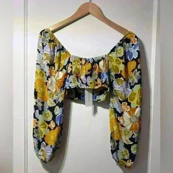 NWT LSPACE Daphne Top in Sugar And Spice
Floral - Picture 3 of 3